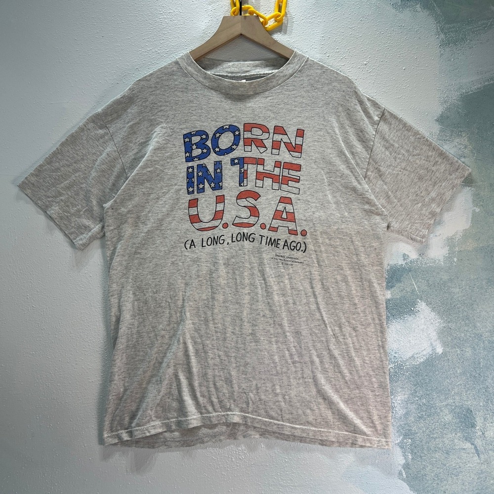 VTG Hallmark Shoebox Greetings Mens XL Born In The‎ USA T Shirt Funny Gray USA